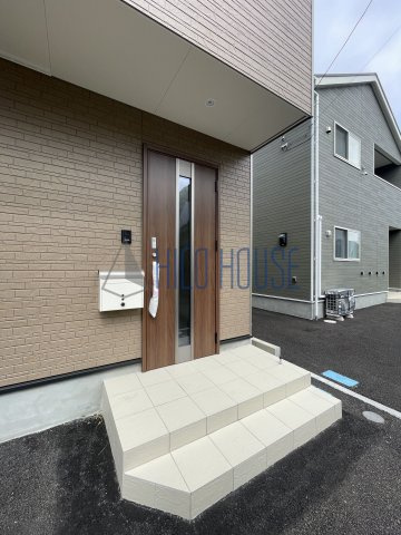 クレイドルガーデン川越市かし野台第2 2号棟のエントランス