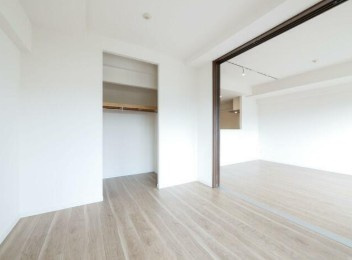 【収納】 | コンフォリア西荻北 | ウォークインクローゼット