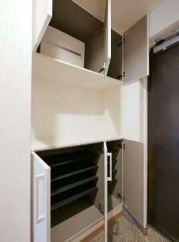 【玄関】 | コンフォリア西荻北 | シューズボックス