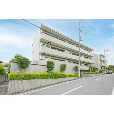 【外観】 | コンフォリア西荻北 | 鉄筋コンクリート造のがっちりとした建物。