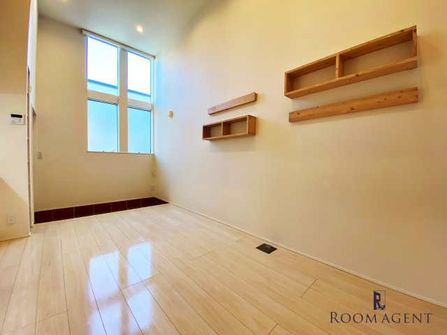 コモンツリー名駅西の内装