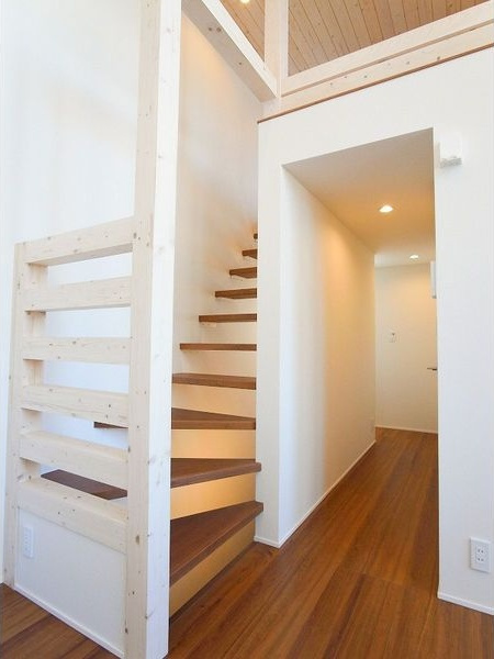 コモンツリー名駅西の玄関