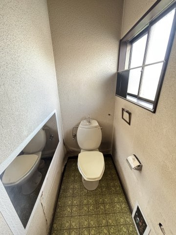 【トイレ】 | 山鹿市鹿校通2丁目店舗 | 1階トイレ