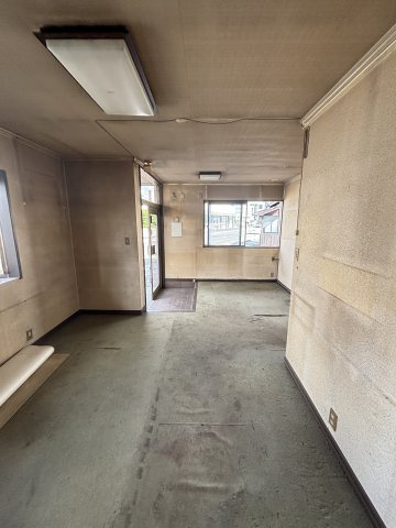 【玄関】 | 山鹿市鹿校通2丁目店舗 | 玄関ホール