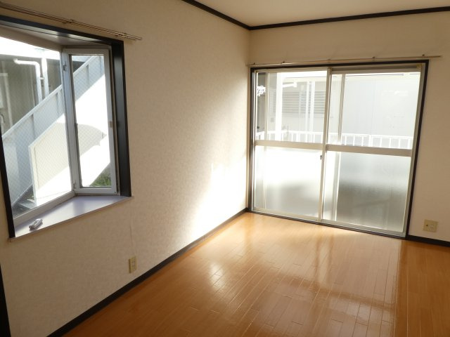 ファミール仁川Ⅱの寝室