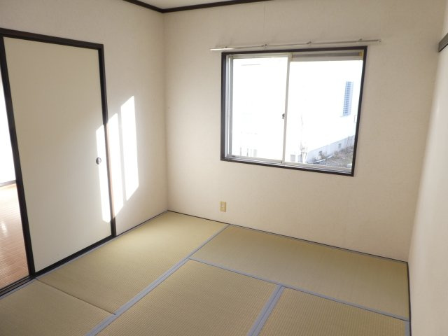 ファミール仁川Ⅱの和室