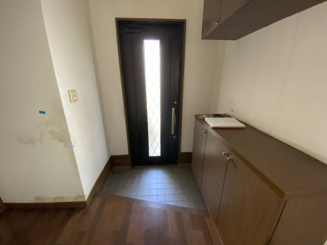 長生郡白子町剃金戸建の玄関