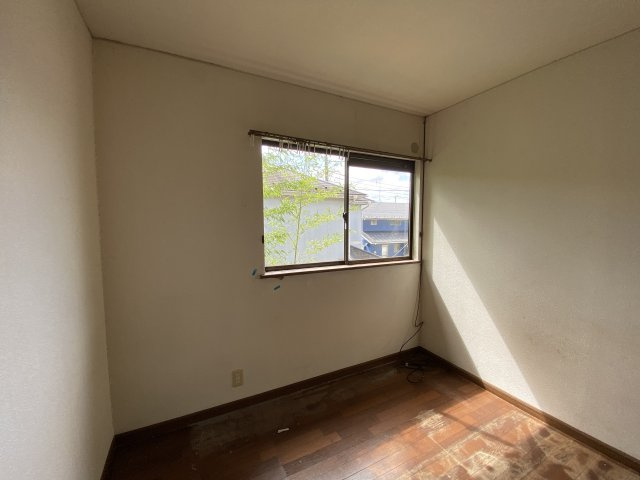 長生郡白子町剃金戸建の洋室