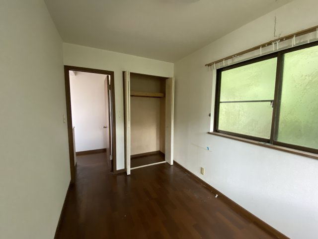 長生郡白子町剃金戸建の洋室