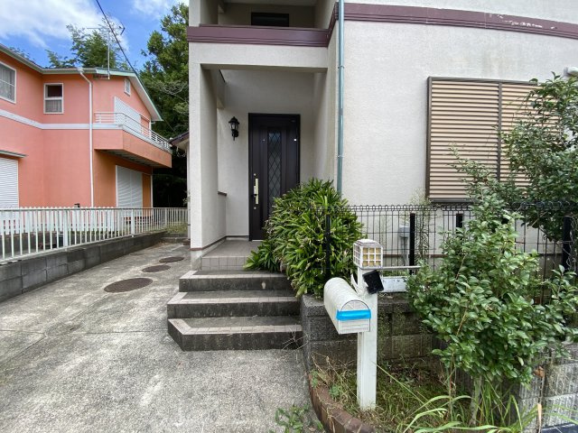 長生郡白子町剃金戸建のエントランス