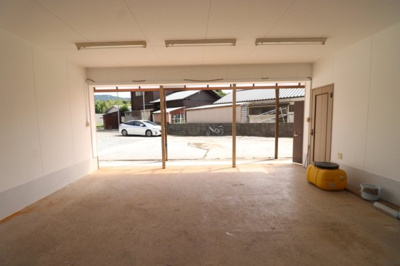 【内装】 | 母原倉庫付事務所