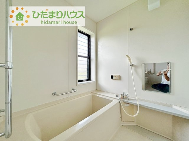 【浴室】 | 我孫子市新木野3丁目　中古戸建 | 大人が足を伸ばしても十分な広さ！一人でゆっくりくつろぐ時間も大切です！