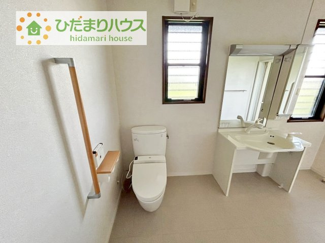 【トイレ】 | 我孫子市新木野3丁目　中古戸建 | トイレは1F、2F共に完備！取り合いになることがありませんね(^^)/