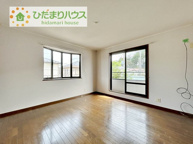 【寝室】 | 我孫子市新木野3丁目　中古戸建 | 広めの主寝室は、ベッドの他にもパソコンデスクやドレッサーなども置けちゃいます(*^-^*)