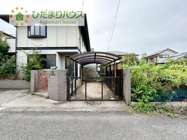 【駐車場】 | 我孫子市新木野3丁目　中古戸建 | ゆったりとしたカースペースで、ファミリーカーや軽自動車もラクラク駐車出来ますね♪