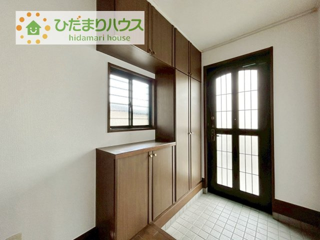 【玄関】 | 我孫子市新木野3丁目　中古戸建 | 丁度良い靴箱のサイズ♪これだけあれば家族全員の靴がしまえてスッキリ(^O^)