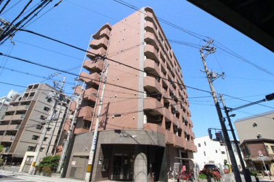 【外観】 | エストレージャ文の里 | タイル張りのオシャレな物件で、重厚感があります♬