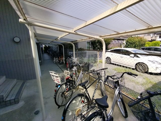 【駐輪場】の画像