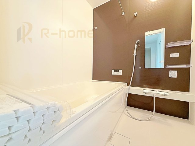 水戸市本町1期　新築戸建て　1号棟の浴室|１坪タイプの大きなお風呂で、小さなお子様とご一緒に入浴いただける広さです！