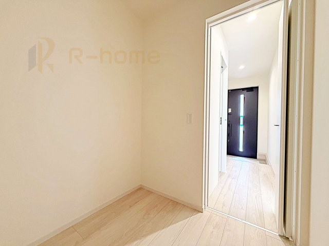 水戸市本町1期　新築戸建て　1号棟の収納|1階に収納便利なウォークインクローゼット！ホールから出入りできる便利な空間♪