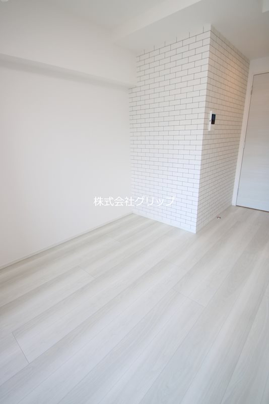 Le'a GRANDE横濱戸部の洋室