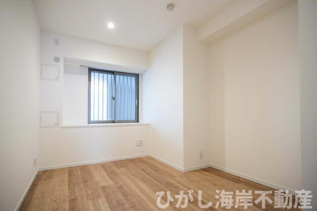 東急ドエル・シーサイドコート鵠沼海岸の寝室|新規リフォーム完了！　5.8帖　洋室