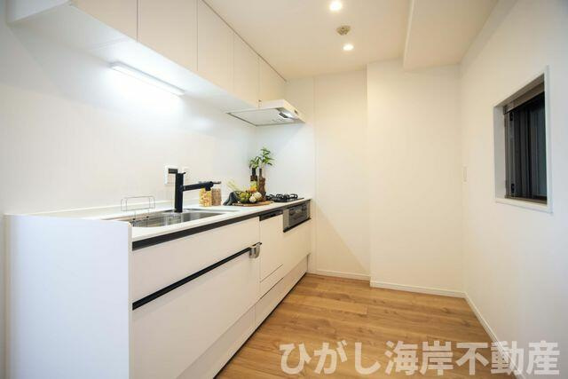 東急ドエル・シーサイドコート鵠沼海岸のキッチン|新規リフォーム完了！　システムキッチン 