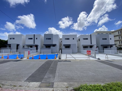 【外観】 | 嘉手納屋良（全6棟）3・4号棟 | ※全棟並列駐車2台完備♪