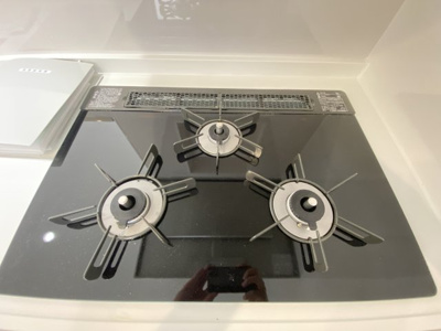 【キッチン】 | 嘉手納屋良（全6棟）3・4号棟 | 4号棟　三口コンロ♪