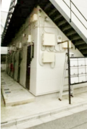 クレセール田端のエントランス