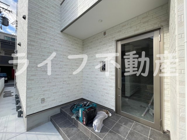 Act布施のエントランス|エントランスです