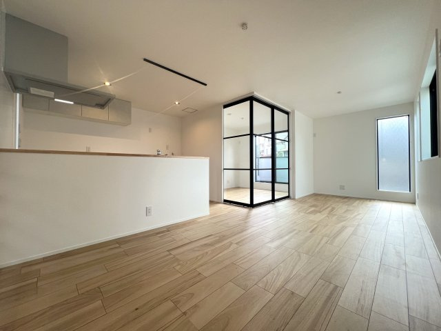 コンパクトサイズでも３ＬＤＫ♪この位でもイイよね！【鶴見区北寺尾6丁目】新築戸建