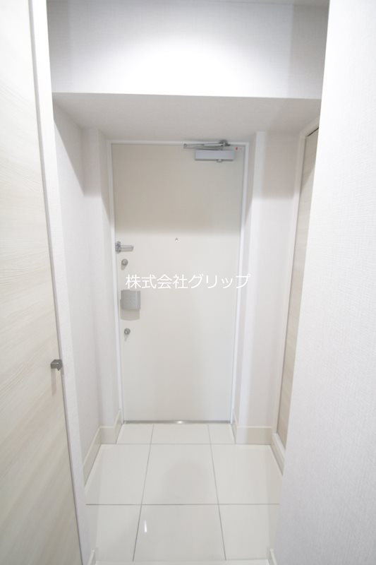 Le'a横濱コアフォートの玄関