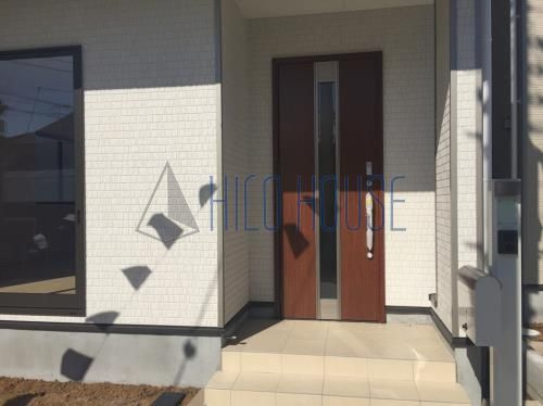 クレイドルガーデン川越市岸町第11　9号棟の玄関