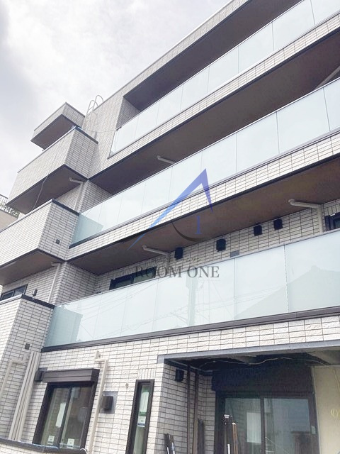 Ｌａｎａ　Ｆｒｕｓｉａ