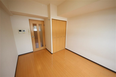 【洋室】 | サムティ阿波座Lusso