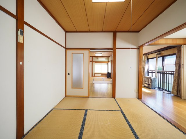 【和室】 | 【中古戸建住宅】大仙市大曲あけぼの町６LDK 中古戸建て住宅 大曲小学校800m 大曲の花火会場目の前200m車庫あり