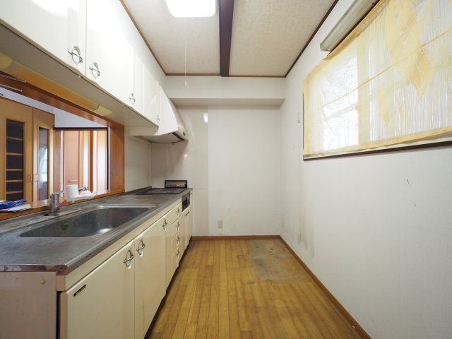 【キッチン】 | 【中古戸建住宅】大仙市大曲あけぼの町６LDK 中古戸建て住宅 大曲小学校800m 大曲の花火会場目の前200m車庫あり