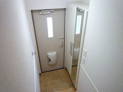 ライジングコート　Ⅰの玄関