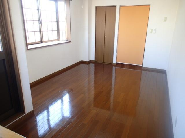 ＨＡＮＡＥビルの居間・リビング