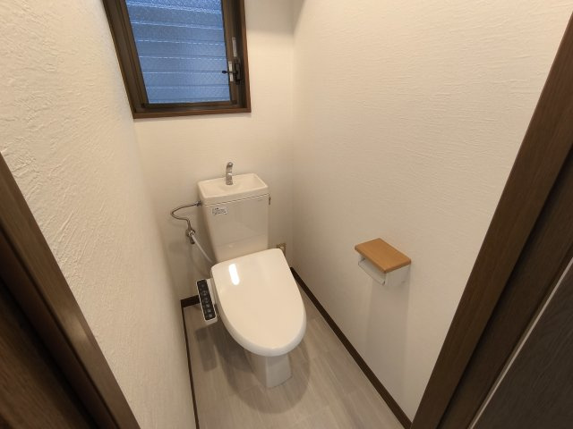 江戸川区松江７丁目の賃貸マンションの玄関