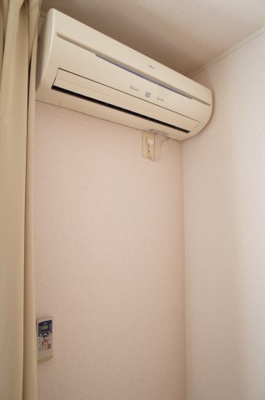 【設備】 | Rogie Hills | もちろんエアコンも完備です。