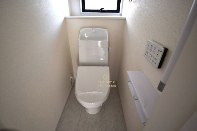 リーブルガーデン  ひたちなか足崎　19期　2のトイレ|１階と２階、２ヶ所に清潔なトイレ。
毎日使う空間と機能だから、いつまでも清潔なスペースであってほしいのがトイレです。