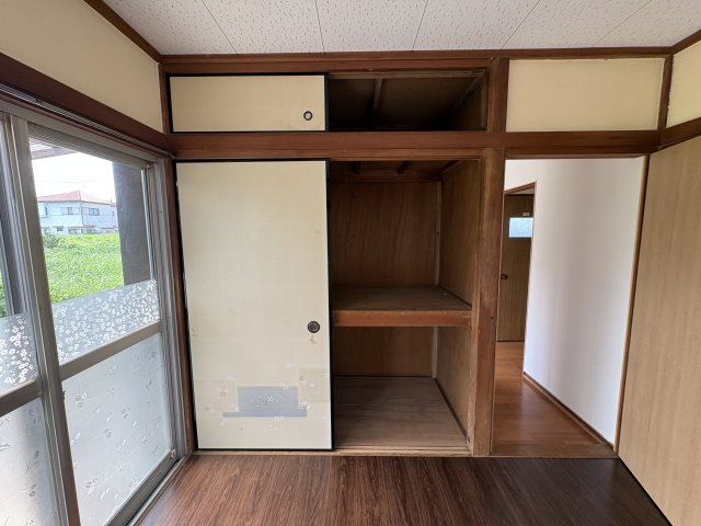 本納中古戸建の収納