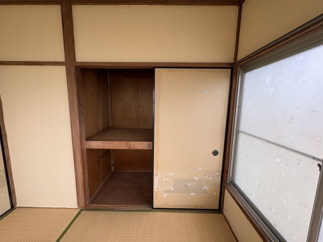 本納中古戸建の収納