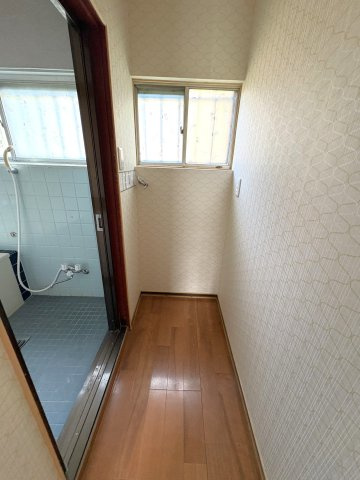 本納中古戸建の設備|洗濯機置き場