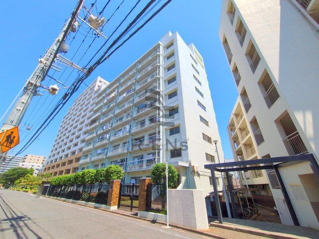 【外観】 | カクタス田無 | 外観は落ち着いた配色でまとめられ、住まいの品格を感じさせます