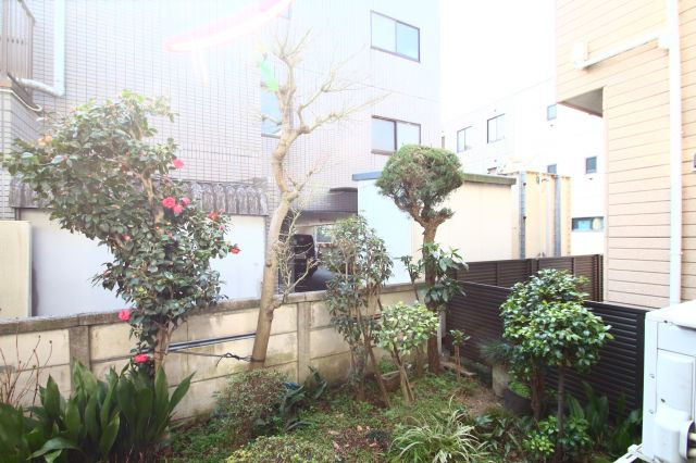 【庭】 | アウローラ