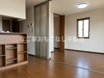 【居間・リビング】 | グレースハイム六の坪 | ※写真は別号室