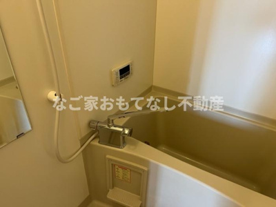 【浴室】 | グレースハイム六の坪 | ※写真は別号室